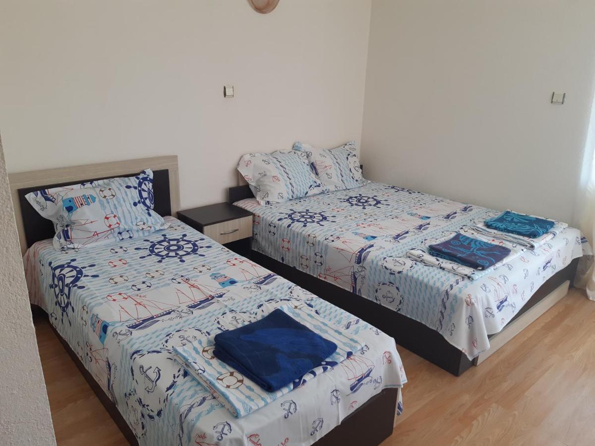 Къща за Гости Казларов Китен Екстериор снимка